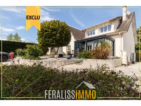 tout ce dont vous aurez besoin se trouve dans cette maison b