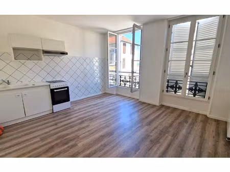 location appartement  32.7 m² t-2 à auxerre  500 €