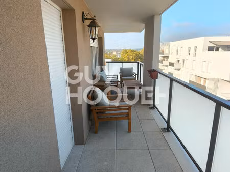 appartement moderne / dernier étage / balcon et box fermé