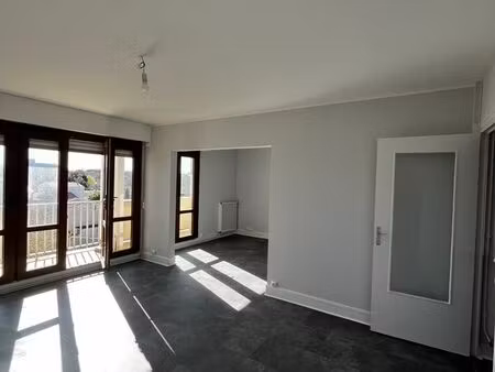 appartement 3 pièces 74 m²