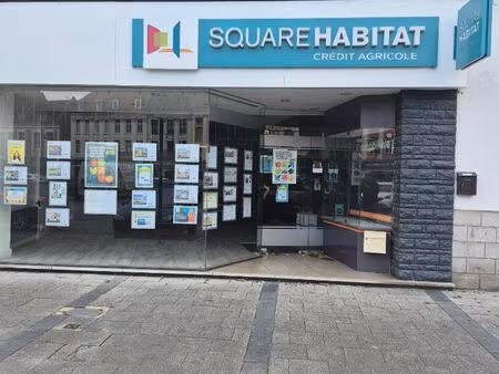 opportunité à saisir sur la grand place d'aire-sur-la-lys !
