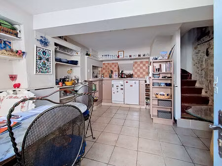 maison intra muros avignon 2 pieces 42m2  sans travaux.