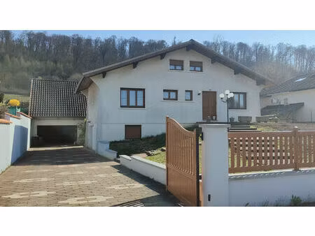 maison colombier fontaine 6 pièce(s) 260 m² utile (120 m2 habitable)