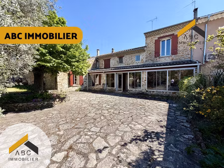 grande maison avec véranda à piolenc