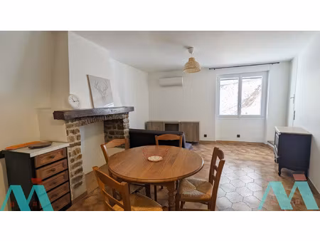 grand t2 de 60m2 en duplex centre-village