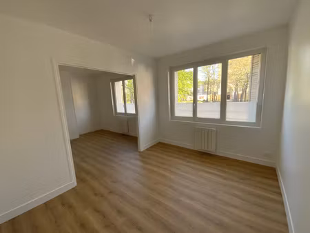 appartement t2 de 61 m2 en centre ville d'evreux