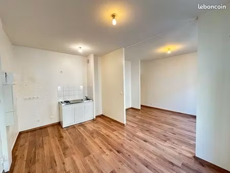 appartement 1 pièce 30 m²