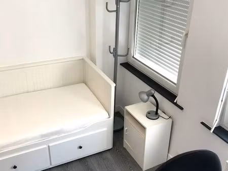 studio étudiant disponible