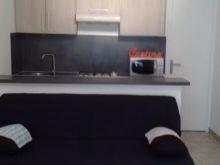 studio + place de parking