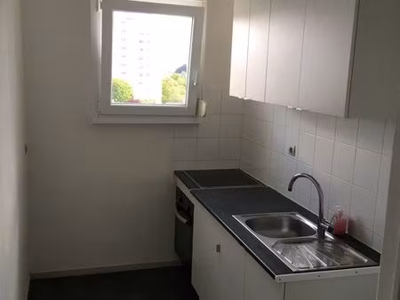 f2-garage/cave/thionville libération