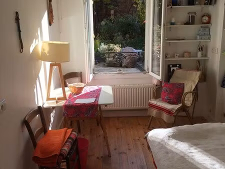 charmant studio meublé pour étudiante proche gare de vitry sur seine