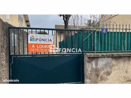 garage
