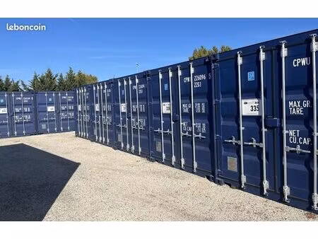 box de stockage et parking