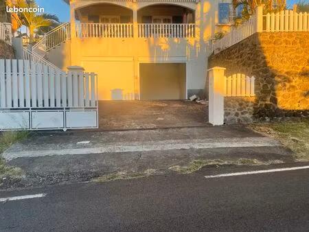 garage ou stockage piton st leu