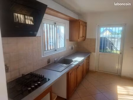 maison à louer tampon