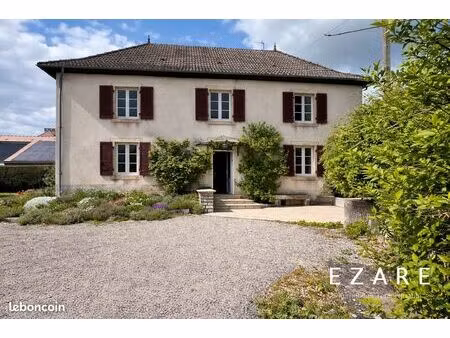maison 8 pièces 190 m²
