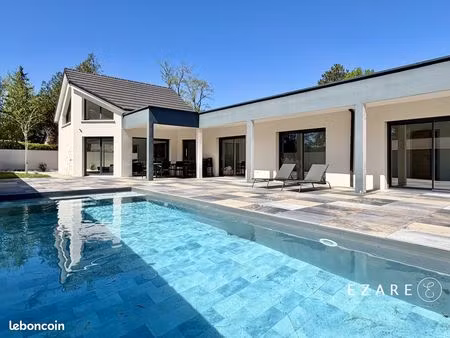 villa 7 pièces 200 m²