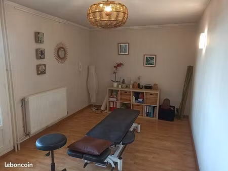 pièce de soin 18m² dans cabinet pluri-disciplinaire