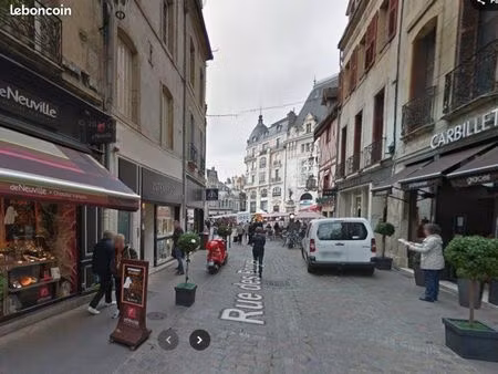 local commercial 84 m²