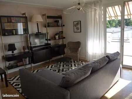 t4 meublé dijon fac-chu-auditorium