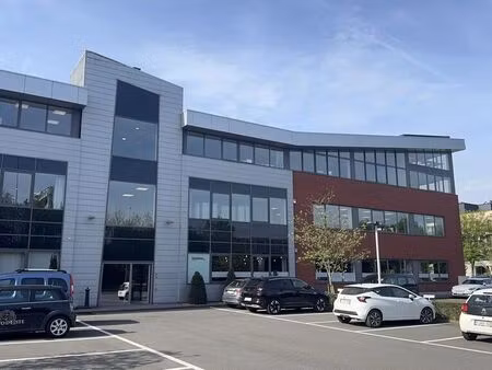 bien professionnel à louer à sint-denijs-westrem € 2.360 (lnncp) - cd-vastgoed bvba | zimm