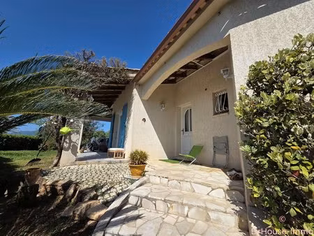 magnifique villa t4 avec jardin et garage à afa