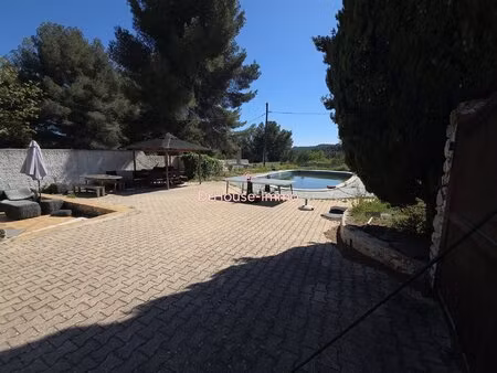 secteur saint julien les martigues maison avec 2 appartements indépendants piscine terrain