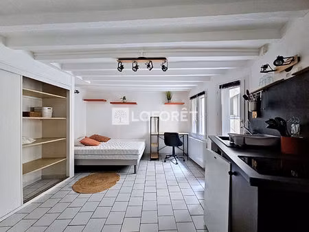 studio centre ville au calme 23.04 m2