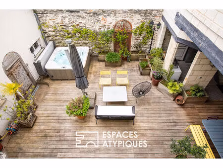 elégance et intimité : maison de caractère en hyper centre