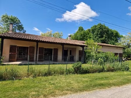 maison t5 de plain-pied à fort potentiel – drémil-lafage