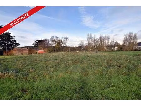 terrain  526 m²