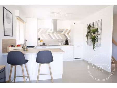 magny-sur-tille - duplex 4 pièces 81m²