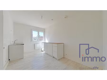 nouveauté en exclusivité - f2 de plain pied - fraisses