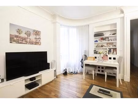 appartement 2 pièces - paris 15eme
