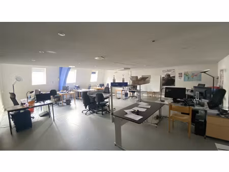 jeanne d'arc - plateau de bureaux 280m2 - 815 000 eur