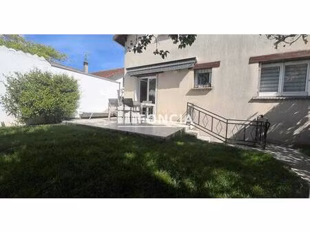 maison 5 pieces jardin parfait état- 10 minutes à pied de la gare