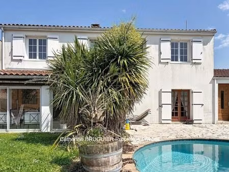 grande maison familiale 205 m2 - 5 chambres - secteur recherché aux portes de la rochelle