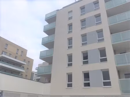 appartement t2 avec balcon et parking à lingolsheim