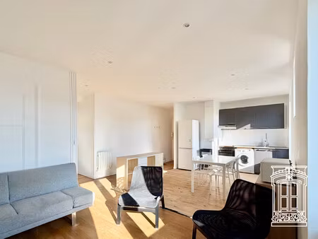 a louer- lumineux t2 meublé