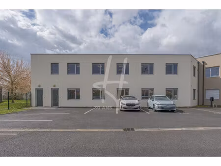 531 m² – immeuble de bureaux sécurisé – parking env. 40 p