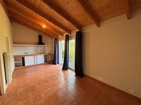 maison vide à la campagne