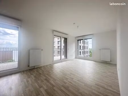 appartement 3 pièces 80 m²