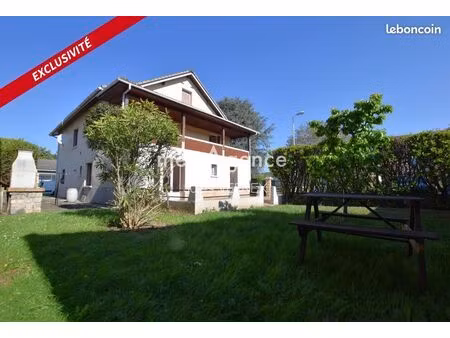 propriété 8 pièces 210 m²