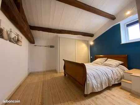 t3 duplex meublé plein centre