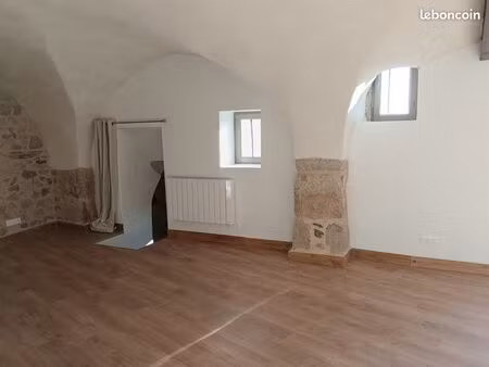 bel appartement plein sud avec jardin et vue