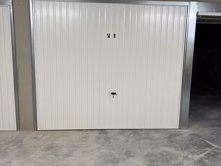 garage en sous-sol saint laurent de mure