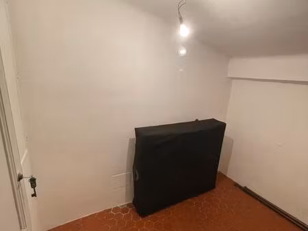 local de stockage 8m2- hyper centre