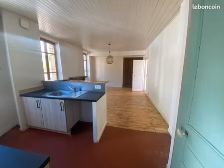maison à louer – disponible début mai