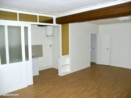 appartement t3 à louer à château-renault