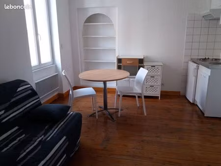 pour etudiant t2 meuble proche toutes facs clermont ferand